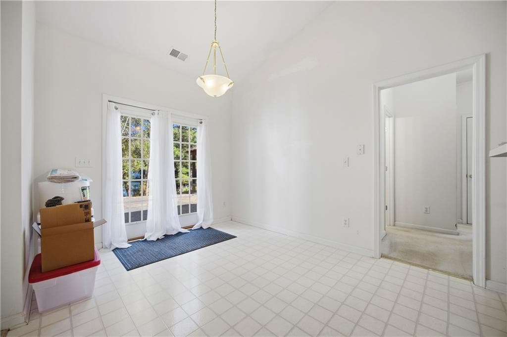 4 bedroom, 2 bathroom, 2,347 sq ft single family residence for sale at 4014 Villa Lake Road, Powder Springs, GA 30127 — photo 10