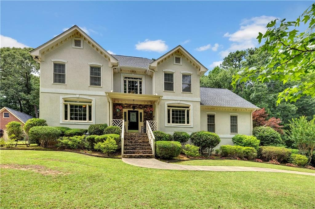6 bedroom, 4 bathroom, 3,409 sq ft single family residence for sale at 245 Westchester Drive, Griffin, GA 30223 — photo 3