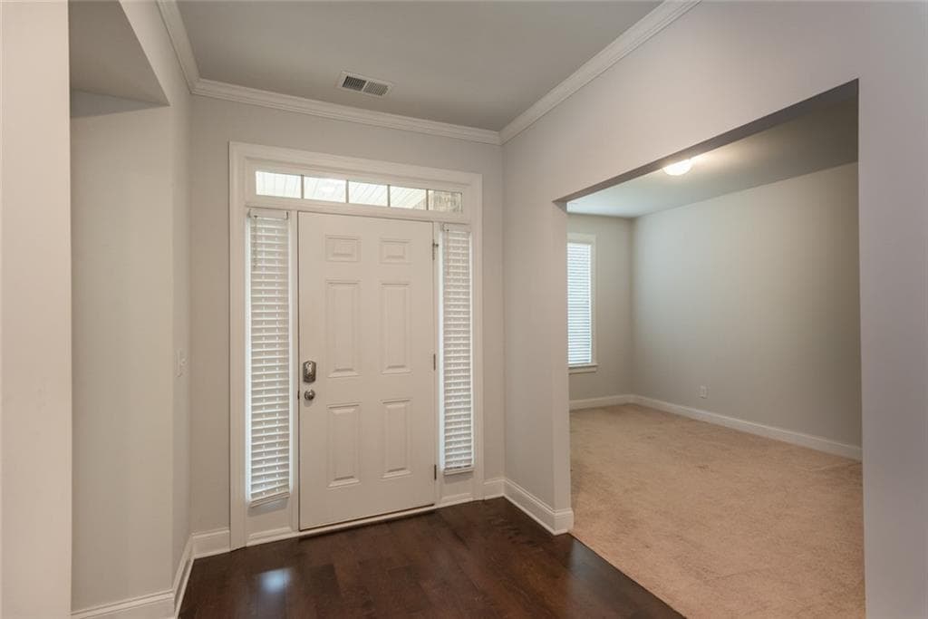 3 bedroom, 3 bathroom, 2,950 sq ft single family residence for sale at 3727 Wartrace Drive, Atlanta, GA 30331 — photo 2