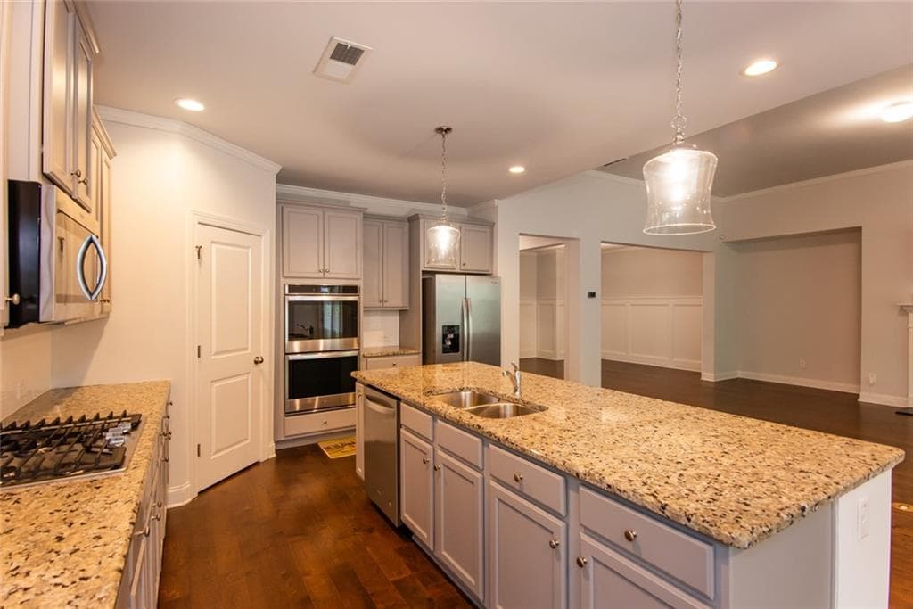 3 bedroom, 3 bathroom, 2,950 sq ft single family residence for sale at 3727 Wartrace Drive, Atlanta, GA 30331 — photo 4