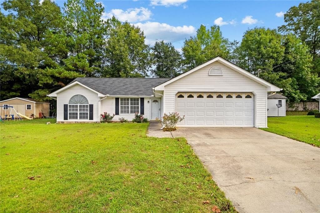 3 bedroom, 2 bathroom, 1,394 sq ft single family residence for sale at 469 Diamond Way, Chatsworth, GA 30705 — photo 2