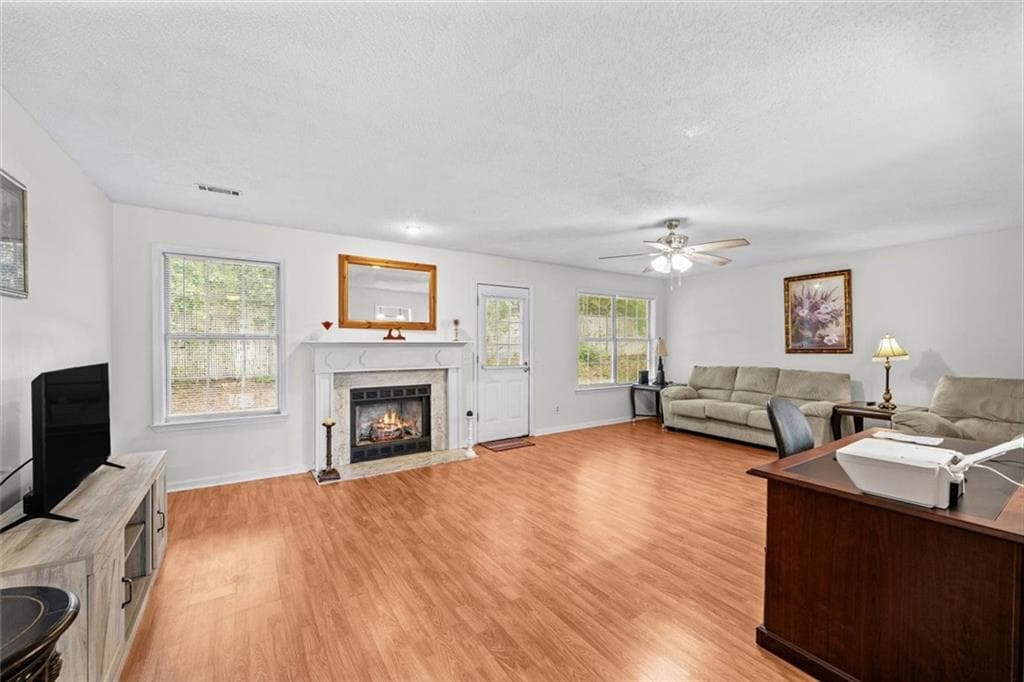 3 bedroom, 2 bathroom, 1,394 sq ft single family residence for sale at 469 Diamond Way, Chatsworth, GA 30705 — photo 6