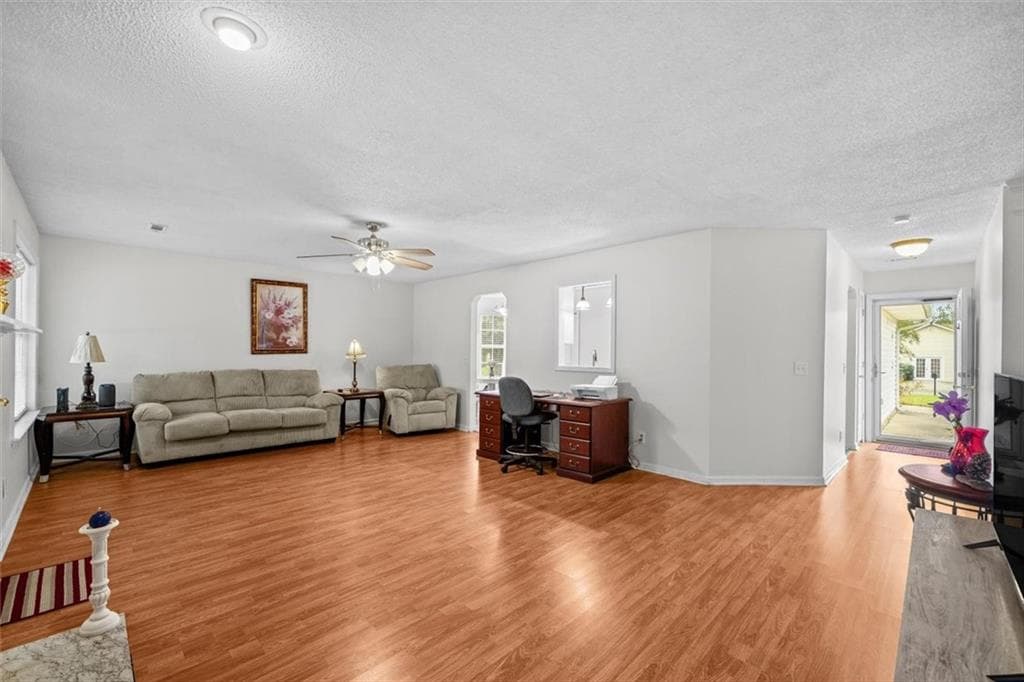 3 bedroom, 2 bathroom, 1,394 sq ft single family residence for sale at 469 Diamond Way, Chatsworth, GA 30705 — photo 7