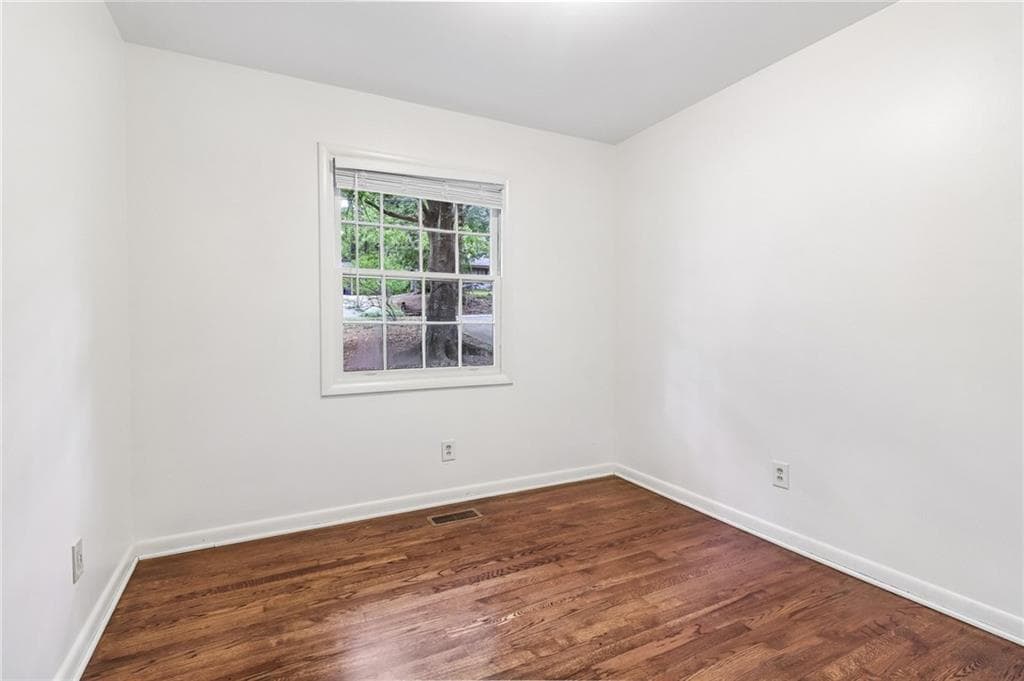 3 bedroom, 2 bathroom, 912 sq ft single family residence for sale at 923 Verdi Way, Clarkston, GA 30021 — photo 10