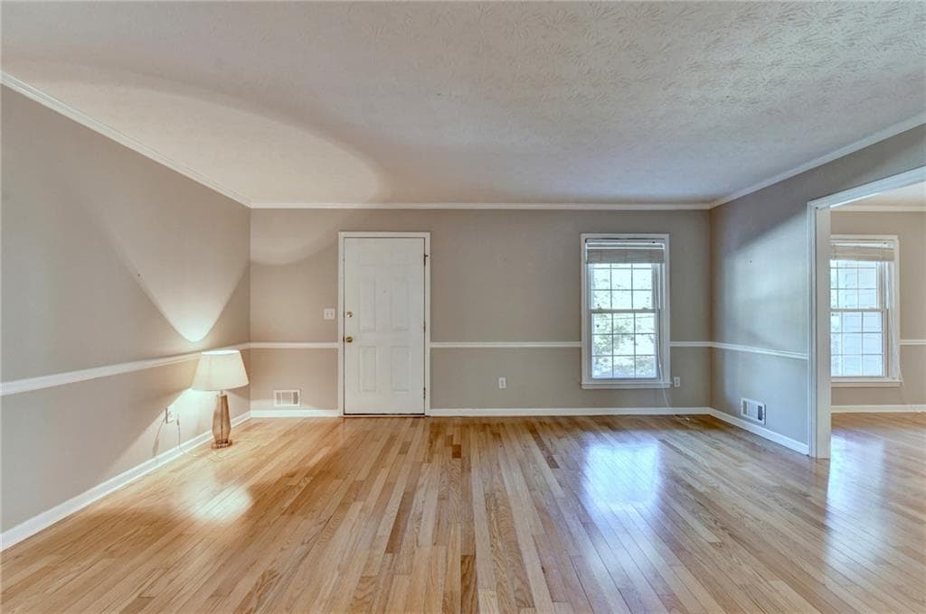 3 bedroom, 3 bathroom, 1,846 sq ft single family residence under contract at 673 Steeple Chase Drive, Lawrenceville, GA 30044 — photo 6