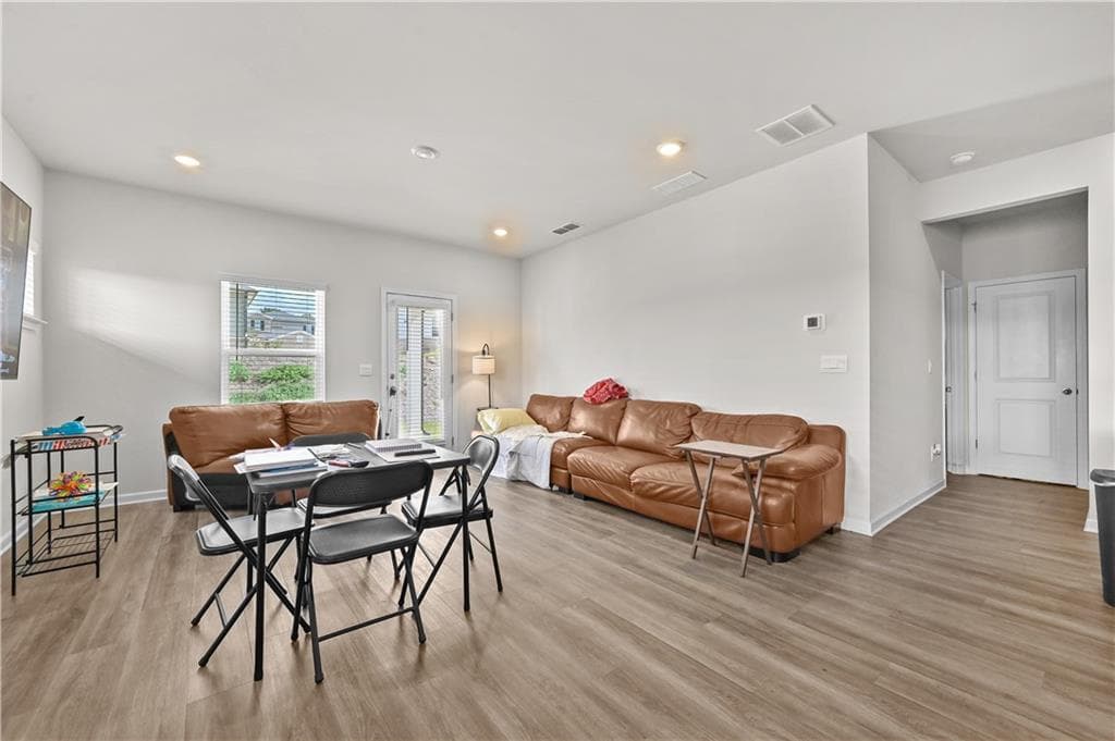 5 bedroom, 3 bathroom, 2,352 sq ft single family residence for sale at 2073 Baron Manor Drive, Lawrenceville, GA 30044 — photo 7