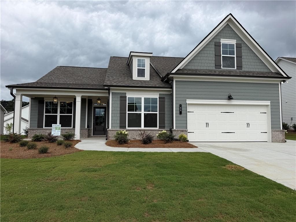 3 bedroom, 2 bathroom, 2,153 sq ft single family residence for sale at 68 Oakdale Road, Jefferson, GA 30549