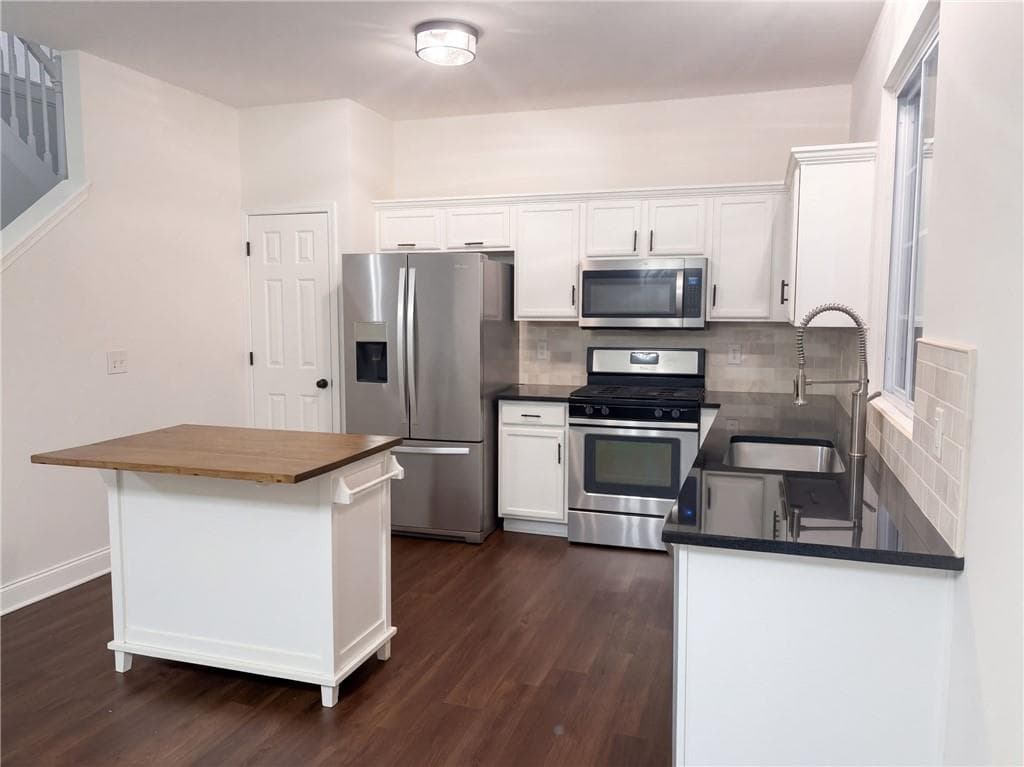 2 bedroom, 3 bathroom, 1,478 sq ft single family residence for sale at 205 Nacoochee Way, Canton, GA 30114 — photo 7
