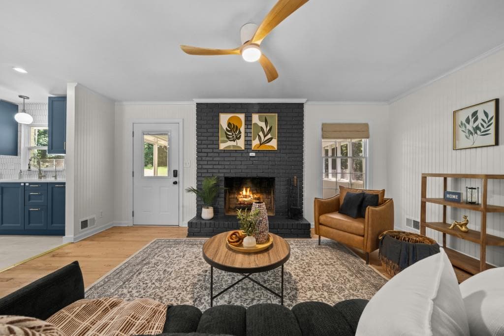 4 bedroom, 3 bathroom, 2,040 sq ft single family residence for sale at 1415 Driftwood Court, Roswell, GA 30075 — photo 5