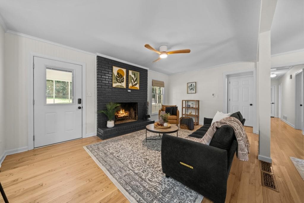 4 bedroom, 3 bathroom, 2,040 sq ft single family residence for sale at 1415 Driftwood Court, Roswell, GA 30075 — photo 6
