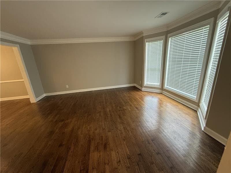4 bedroom, 3 bathroom, 2,008 sq ft single family residence for rent at 944 Crossing Rock Drive, Lawrenceville, GA 30043 for $2,600 a month — photo 5