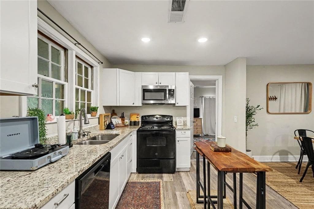 2 bedroom, 2 bathroom, 1,060 sq ft single family residence for sale at 118 McElroy Street, Bowdon, GA 30108 — photo 5