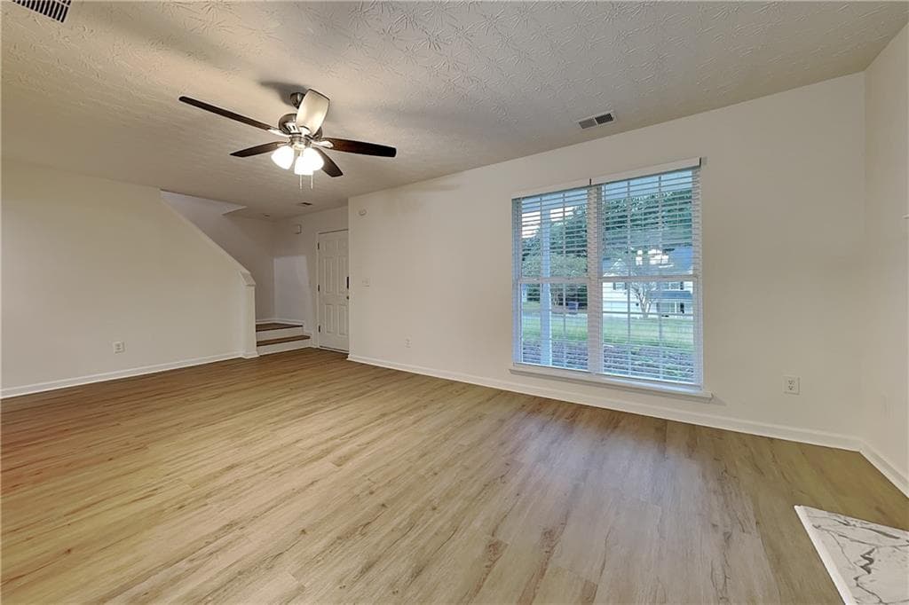 4 bedroom, 3 bathroom, 1,510 sq ft single family residence for rent at 165 Towler Shoals Drive, Loganville, GA 30052 for $2,025 a month — photo 3