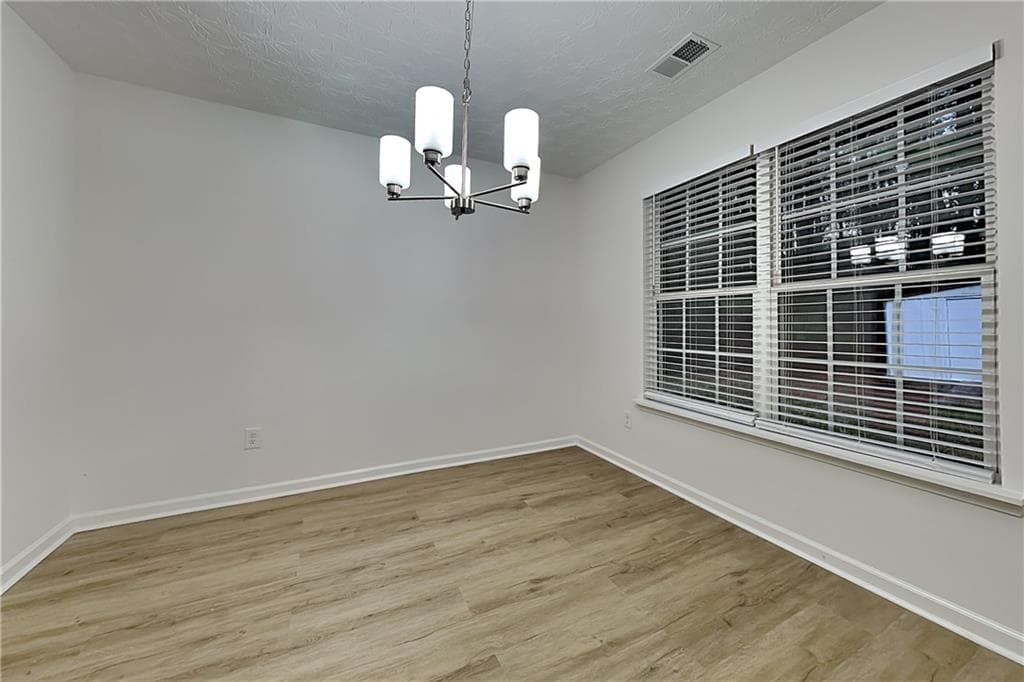 4 bedroom, 3 bathroom, 1,510 sq ft single family residence for rent at 165 Towler Shoals Drive, Loganville, GA 30052 for $2,025 a month — photo 5