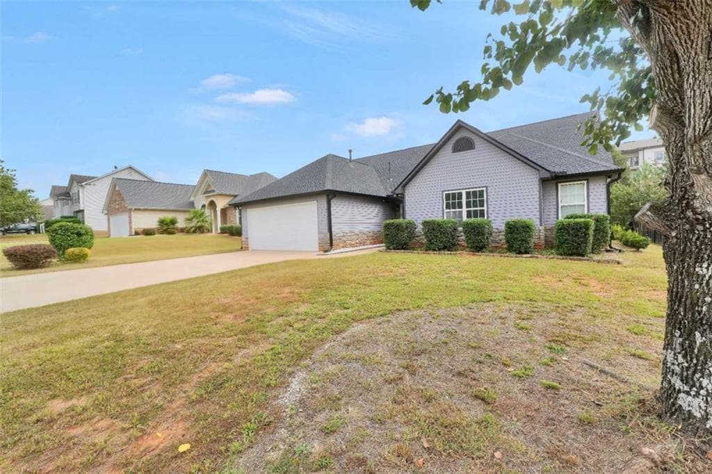 4 bedroom, 2 bathroom, 1,851 sq ft single family residence for sale at 237 Grover Turner Way, Mcdonough, GA 30253 — photo 2