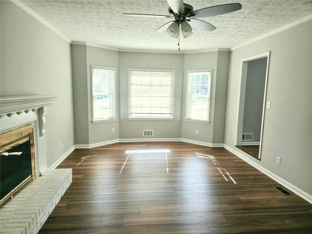 4 bedroom, 3 bathroom, 2,116 sq ft single family residence for rent at 850 Springtime Drive, Lawrenceville, GA 30043 for $2,500 a month — photo 5