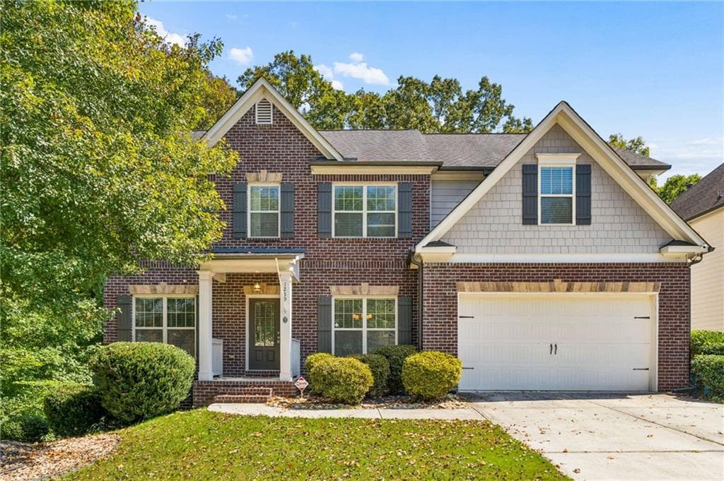 5 bedroom, 5 bathroom, 2,822 sq ft single family residence for rent at 1239 Side Step Trace, Lawrenceville, GA 30045 for $4,000 a month — photo 2
