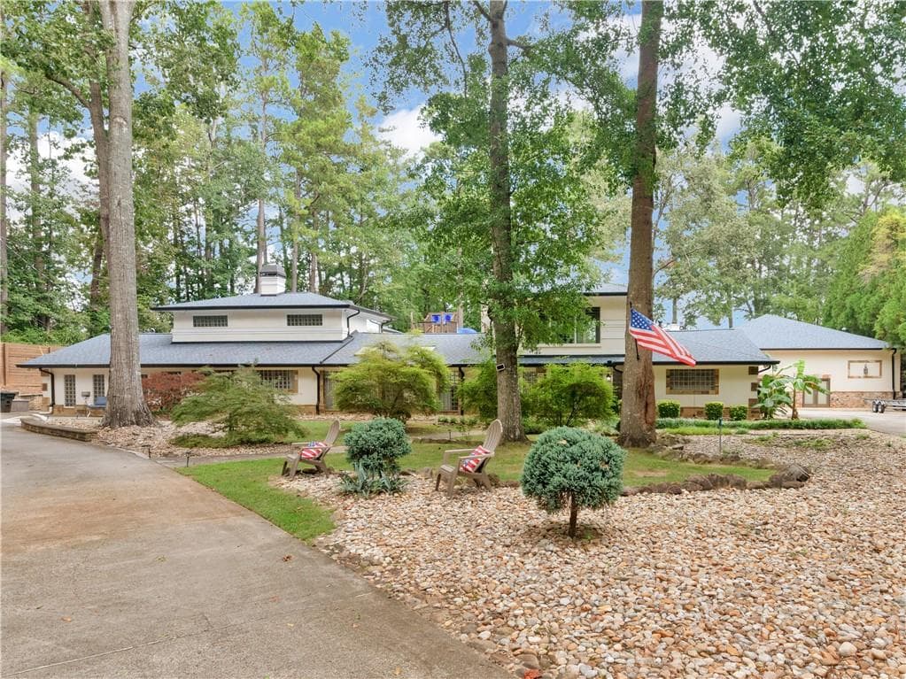4 bedroom, 4 bathroom, 7,386 sq ft single family residence for sale at 2440 Emerald Drive, Jonesboro, GA 30236