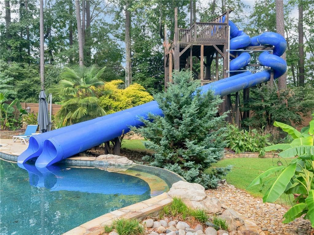 4 bedroom, 4 bathroom, 7,386 sq ft single family residence for sale at 2440 Emerald Drive, Jonesboro, GA 30236 — photo 3