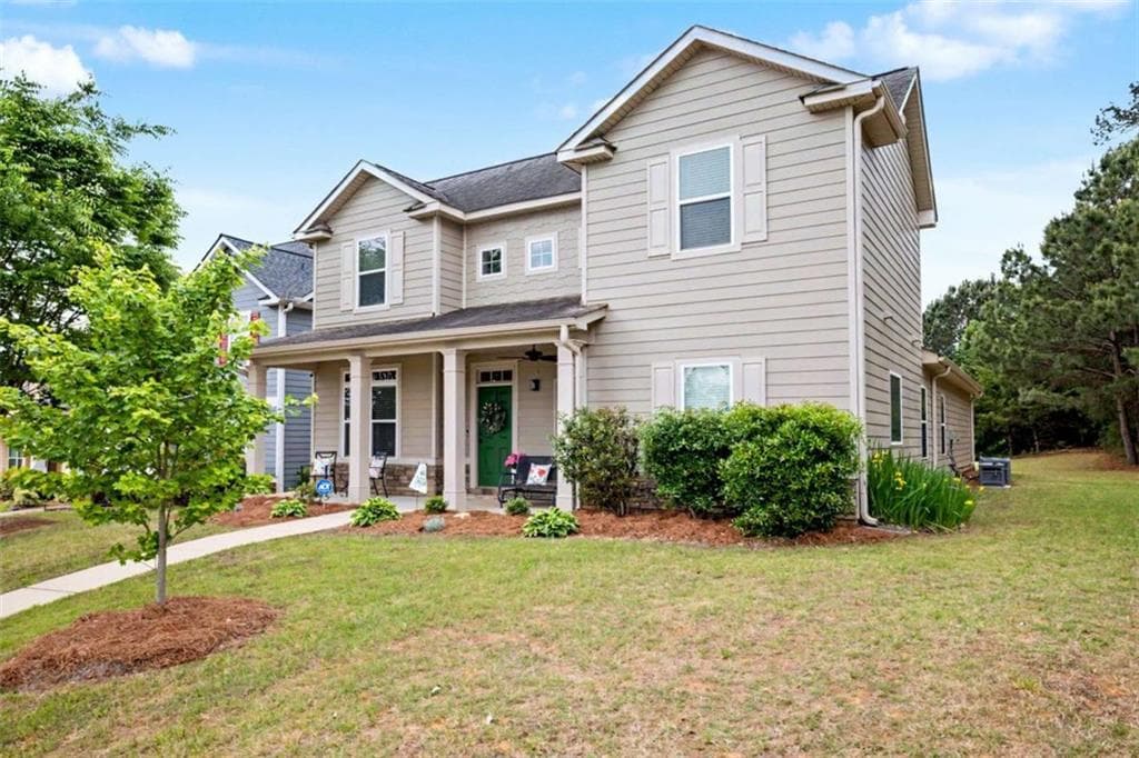 4 bedroom, 3 bathroom, 2,602 sq ft single family residence for sale at 38 Remington Way, Newnan, GA 30263 — photo 2