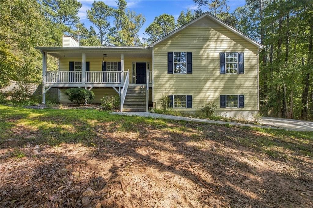 3 bedroom, 2 bathroom, 1,904 sq ft single family residence for sale at 114 Blake Cove, Douglasville, GA 30134