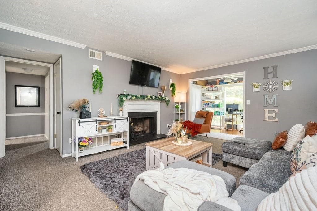 2 bedroom, 2 bathroom, 1,102 sq ft condominium for sale at 1603 Vicksburg Place, Sandy Springs, GA 30350 — photo 4