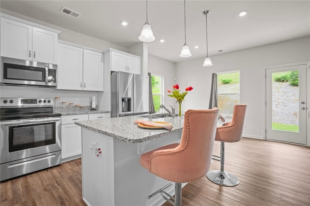 3 bedroom, 2 bathroom, 2,208 sq ft townhouse for sale at 10 Kane Drive, Jasper, GA 30143 — photo 9