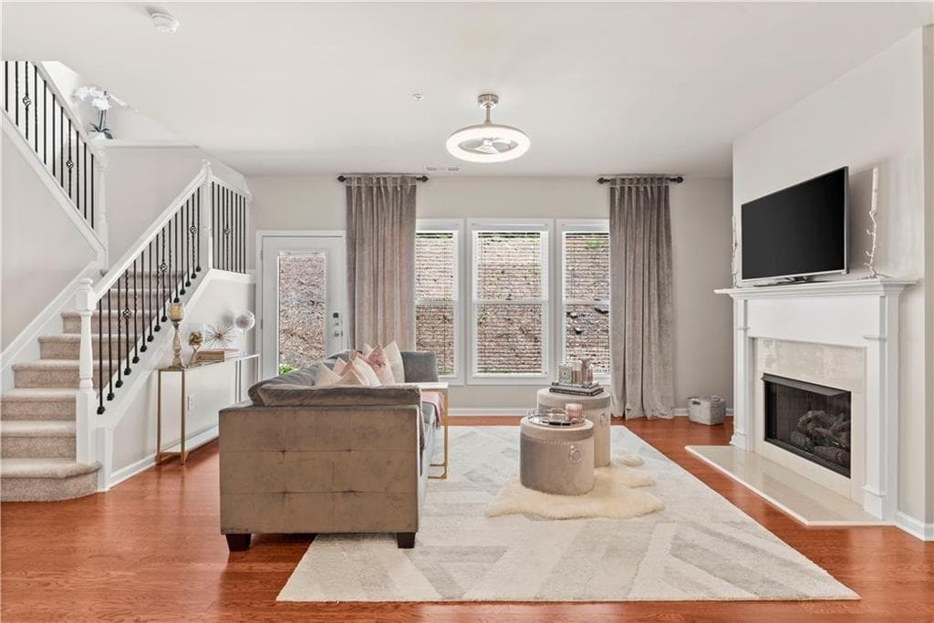 3 bedroom, 3 bathroom, 1,972 sq ft townhouse for rent at 1673 Caswell Parkway, Marietta, GA 30060 for $2,750 a month — photo 3