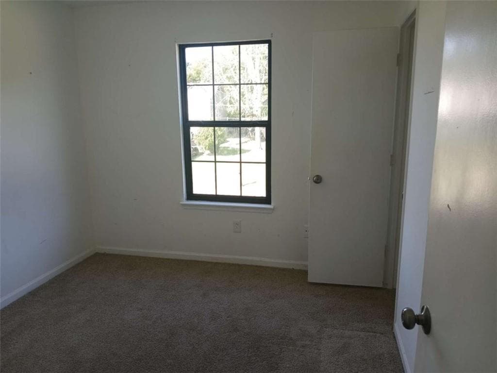 3 bedroom, 2 bathroom, 1,360 sq ft single family residence for sale at 10386 Wisteria Lane, Jonesboro, GA 30238 — photo 8