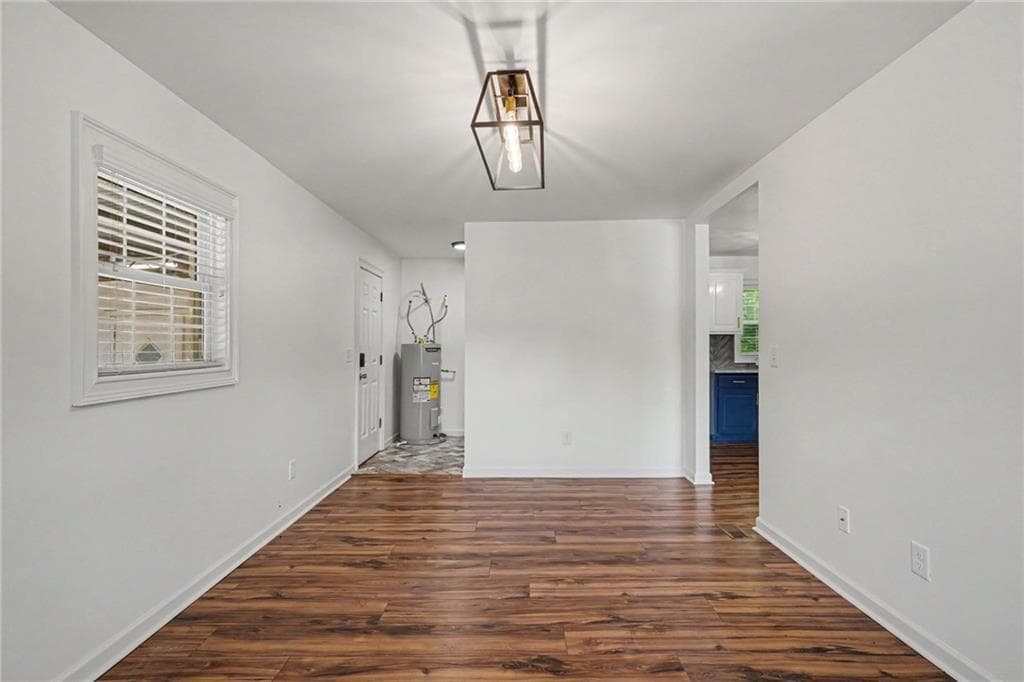 3 bedroom, 2 bathroom, 1,378 sq ft single family residence for rent at 312 W Downing Court, Jonesboro, GA 30238 for $1,800 a month — photo 6