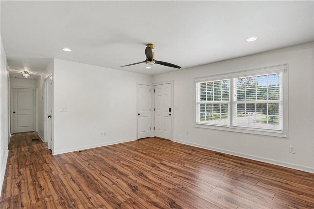3 bedroom, 2 bathroom, 1,378 sq ft single family residence for rent at 312 W Downing Court, Jonesboro, GA 30238 for $1,800 a month — photo 8