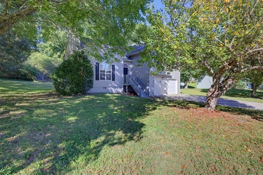 3 bedroom, 2 bathroom, 1,451 sq ft single family residence under contract at 2340 Hollie Lane, Cumming, GA 30040 — photo 3