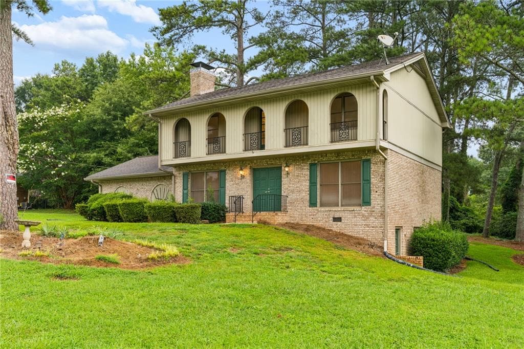 4 bedroom, 3 bathroom, 2,172 sq ft single family residence for rent at 4143 Wellington Hills Drive, Snellville, GA 30039 for $2,400 a month