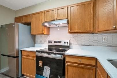 2 bedroom, 2 bathroom, 1,280 sq ft townhouse for sale at 6488 Wellington Chase Court, Lithonia, GA 30058 — photo 4