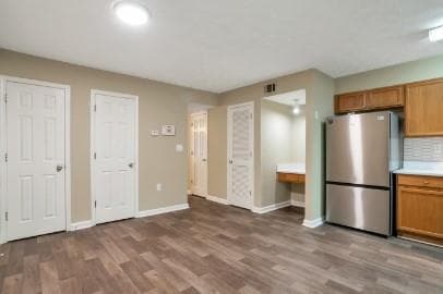 2 bedroom, 2 bathroom, 1,280 sq ft townhouse for sale at 6488 Wellington Chase Court, Lithonia, GA 30058 — photo 5
