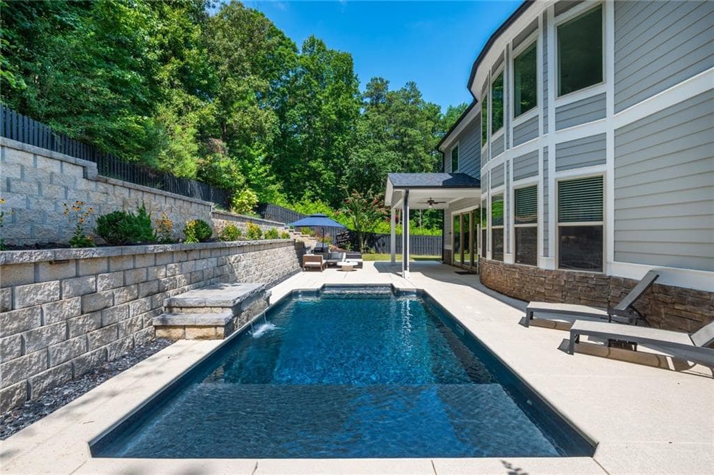 4 bedroom, 3 bathroom, 3,843 sq ft single family residence for sale at 500 Taymack Farm Court, Woodstock, GA 30188 — photo 5