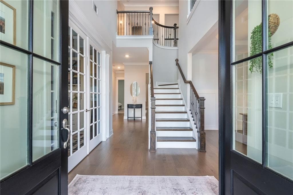 4 bedroom, 3 bathroom, 3,843 sq ft single family residence for sale at 500 Taymack Farm Court, Woodstock, GA 30188 — photo 6
