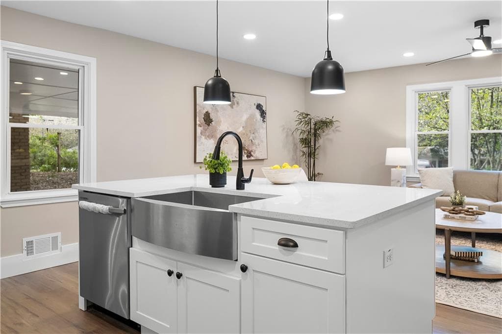3 bedroom, 2 bathroom, 1,384 sq ft single family residence for sale at 4451 Sims Court, Tucker, GA 30084 — photo 9