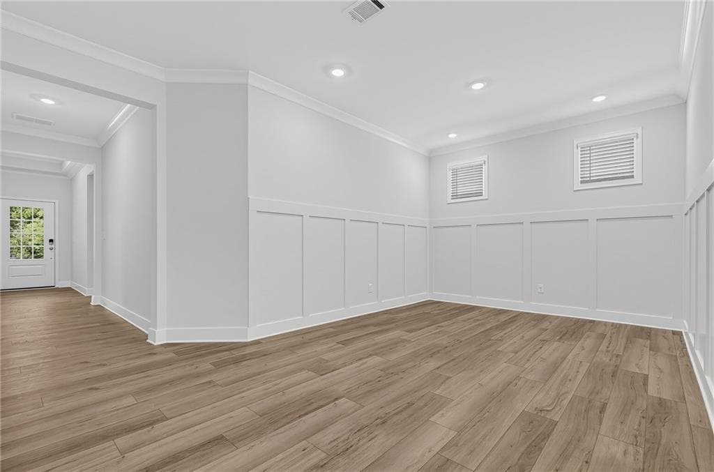 4 bedroom, 3 bathroom, 2,085 sq ft single family residence for sale at 2852 Freshwater Court, Gainesville, GA 30507 — photo 7