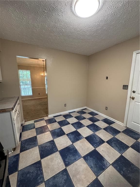 3 bedroom, 3 bathroom, 1,632 sq ft single family residence for sale at 810 Crab Orchard Court, Roswell, GA 30076 — photo 6
