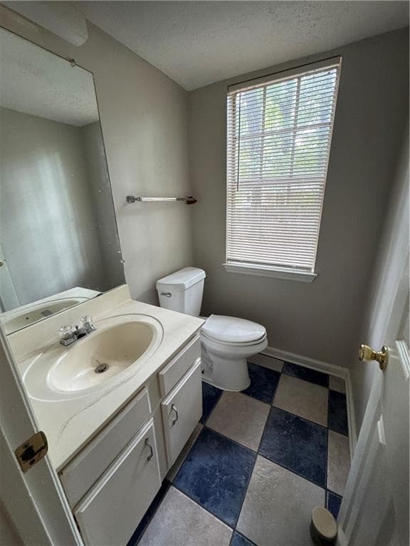 3 bedroom, 3 bathroom, 1,632 sq ft single family residence for sale at 810 Crab Orchard Court, Roswell, GA 30076 — photo 9