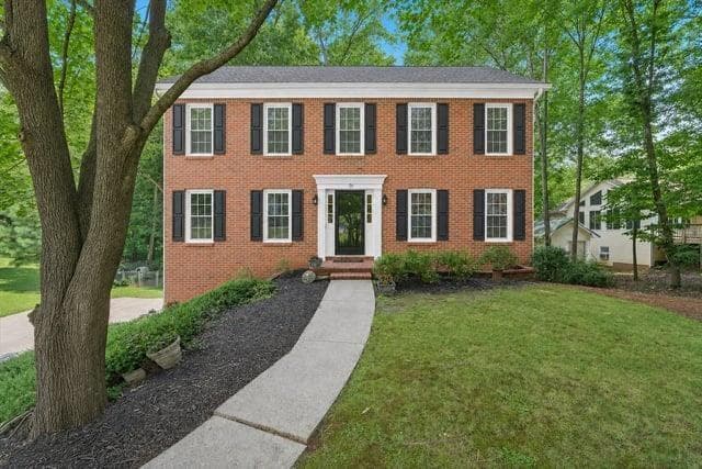 3 bedroom, 3 bathroom, 2,135 sq ft single family residence for sale at 3025 Wax Wing Court, Kennesaw, GA 30144