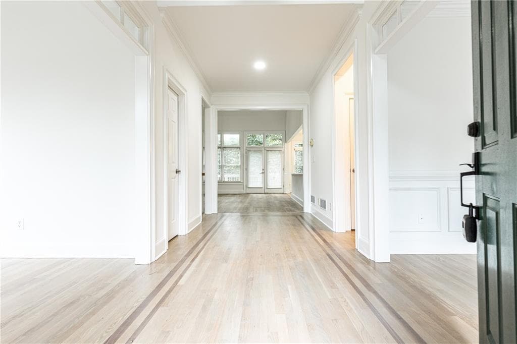 6 bedroom, 5 bathroom, 4,036 sq ft single family residence for rent at 4108 Wandering Rose Lane, Marietta, GA 30062 for $5,200 a month — photo 2