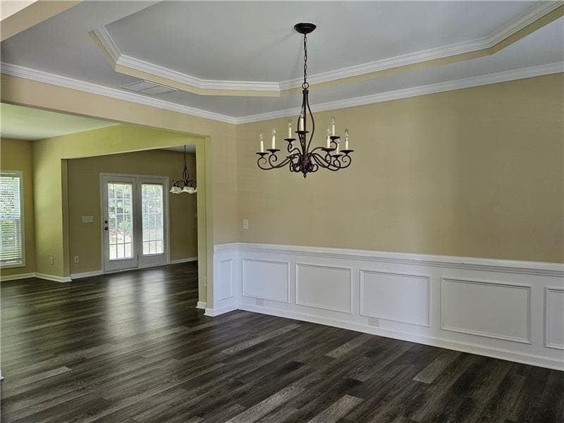 5 bedroom, 4 bathroom, 3,035 sq ft single family residence for sale at 5580 Hastings Terrace, Alpharetta, GA 30005 — photo 6