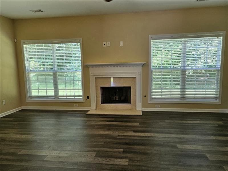 5 bedroom, 4 bathroom, 3,035 sq ft single family residence for sale at 5580 Hastings Terrace, Alpharetta, GA 30005 — photo 9