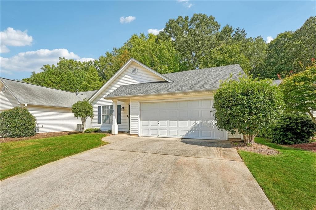 2 bedroom, 2 bathroom, 1,264 sq ft single family residence for sale at 3193 Liberty Commons Drive, Kennesaw, GA 30144 — photo 2