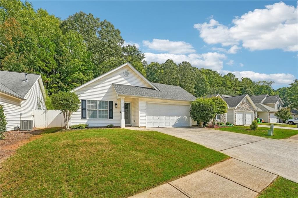 2 bedroom, 2 bathroom, 1,264 sq ft single family residence for sale at 3193 Liberty Commons Drive, Kennesaw, GA 30144 — photo 3