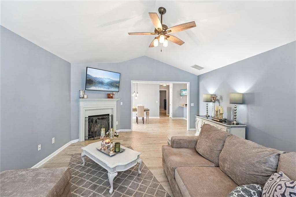 2 bedroom, 2 bathroom, 1,264 sq ft single family residence for sale at 3193 Liberty Commons Drive, Kennesaw, GA 30144 — photo 7