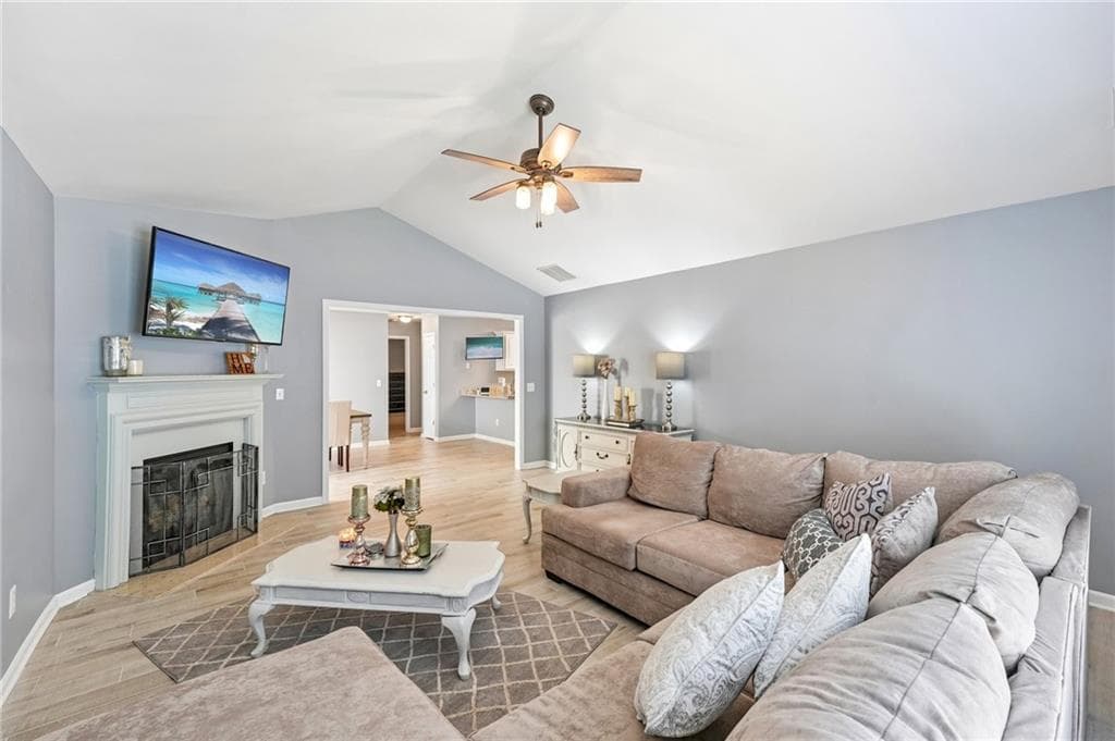 2 bedroom, 2 bathroom, 1,264 sq ft single family residence for sale at 3193 Liberty Commons Drive, Kennesaw, GA 30144 — photo 8