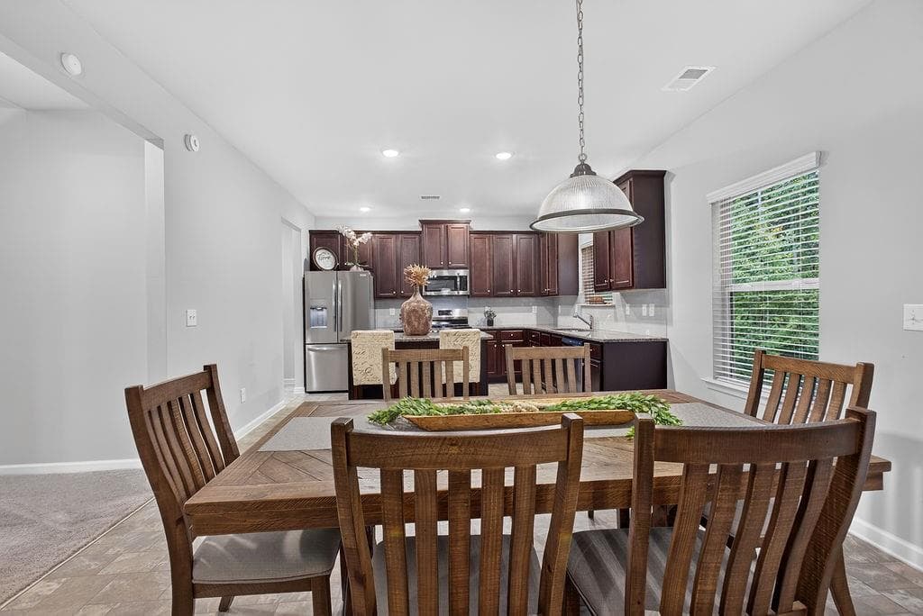 4 bedroom, 3 bathroom, 2,552 sq ft single family residence for sale at 206 Pincourt Loop, Griffin, GA 30223 — photo 10
